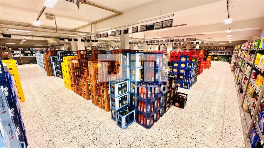 Modernisierter Gewerbekomplex (2 Gebäudeteile) mit langfristigem Mieter + freie Flächen im OG - Gebäude 3 EG Getränkemarkt